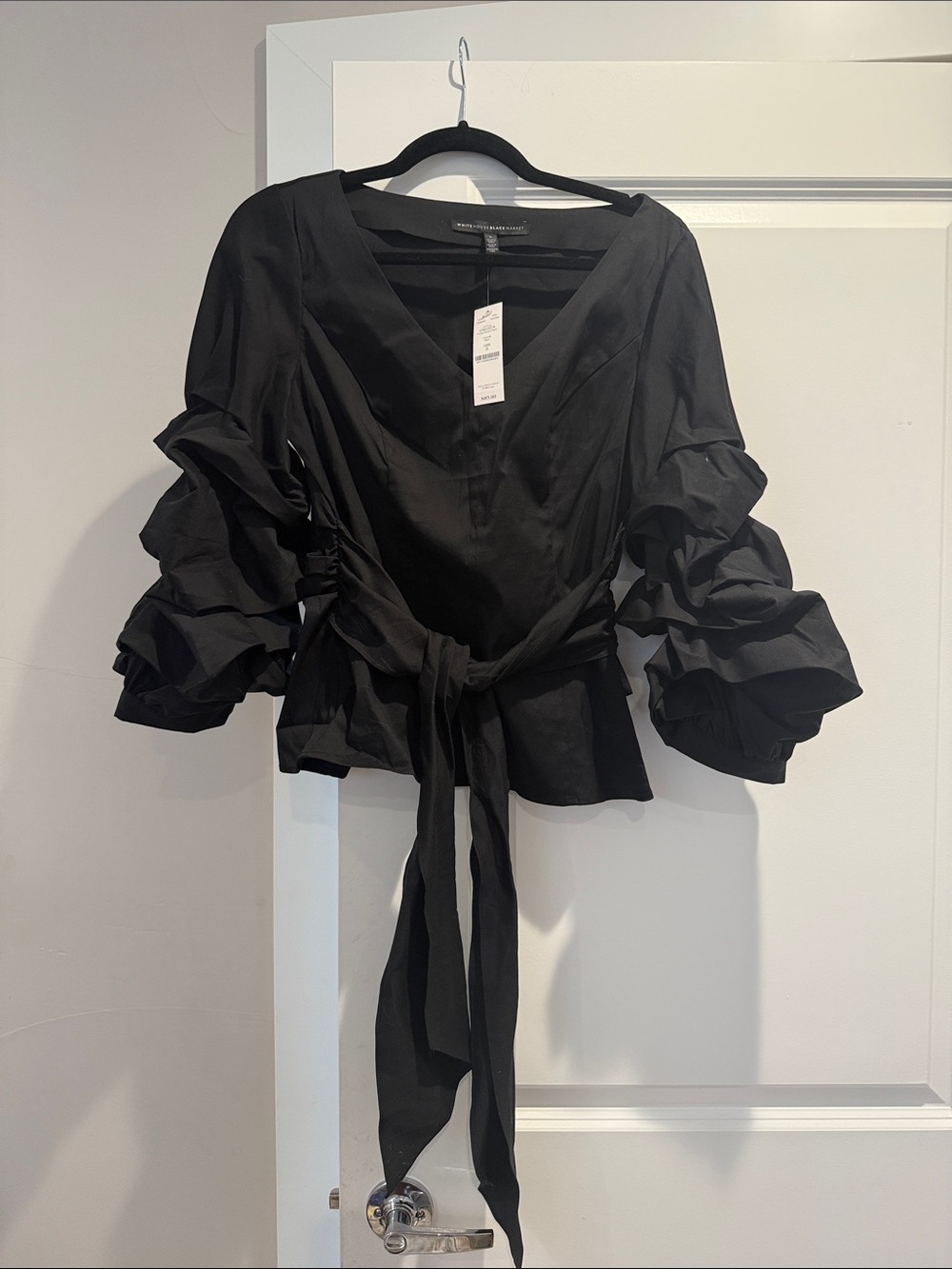White House Black Market Tinsley Novelty Poplin; Black, size 6, NWT